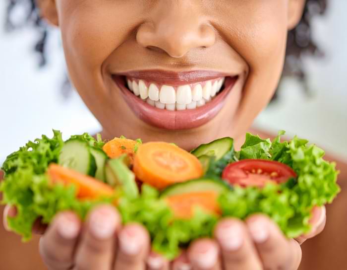 Vegan Beslenme Diş Sağlığını Nasıl Etkiler?